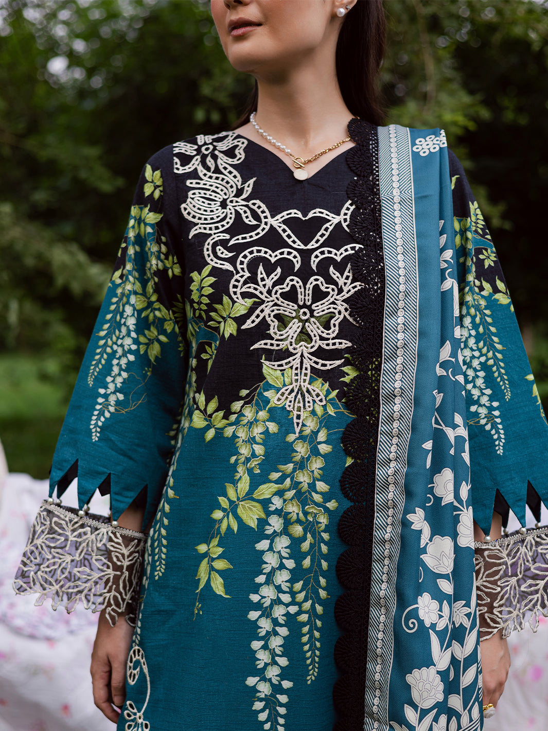 Mahnur | Gardenia Khaddar 25 | GR-04 - Official Mahnur stockist in UK - Sakeena London