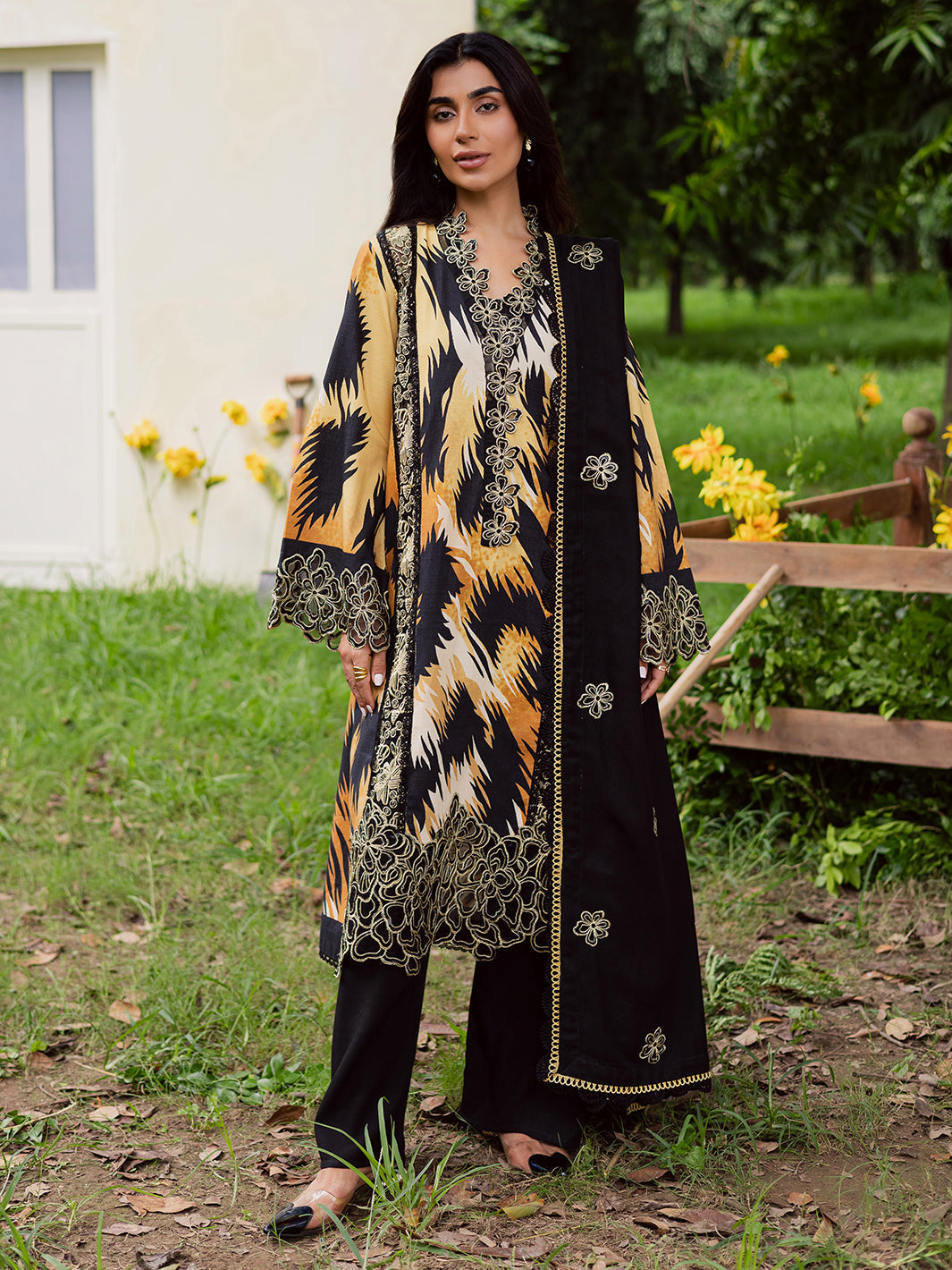 Mahnur | Gardenia Khaddar 25 | GR-09 - Official Mahnur stockist in UK - Sakeena London