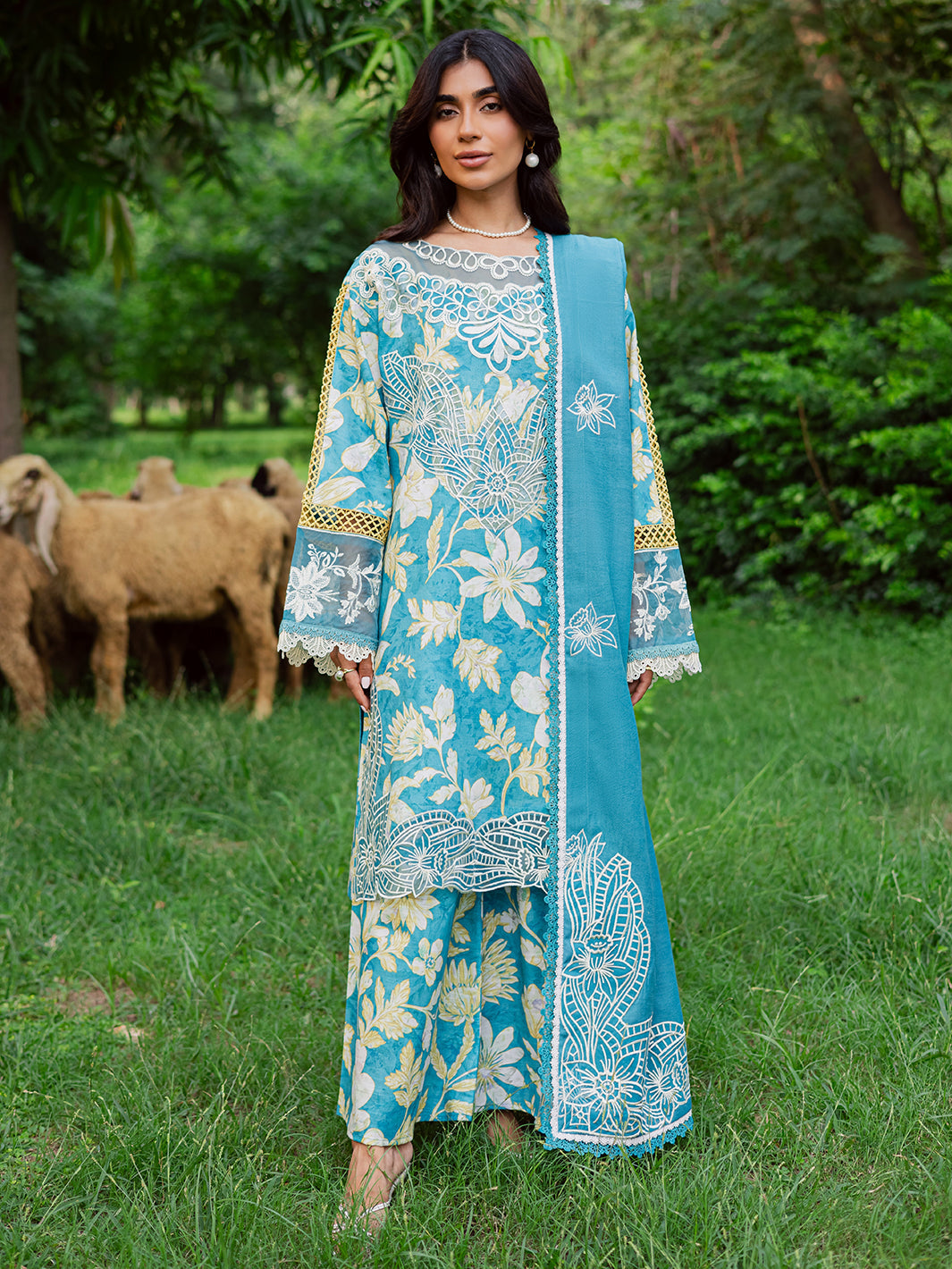 Mahnur | Gardenia Khaddar 25 | GR-11 - Official Mahnur stockist in UK - Sakeena London