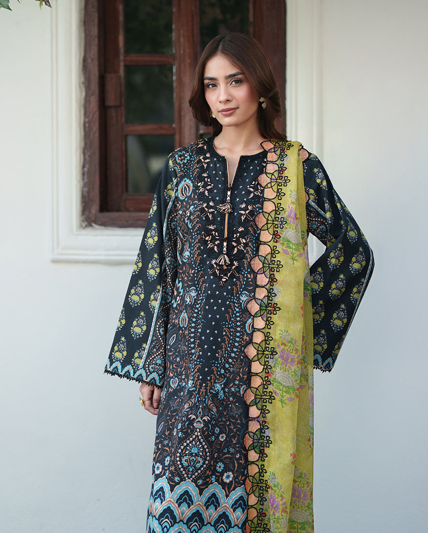 Roheenaz | Whispered Florals | Garden Mist