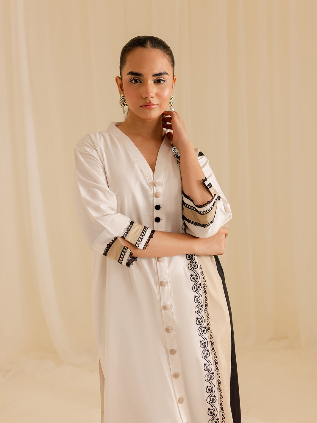 Mahnur | Petal Whispers Lawn Pret | Gardenia - Official Mahnur stockist in UK - Sakeena London