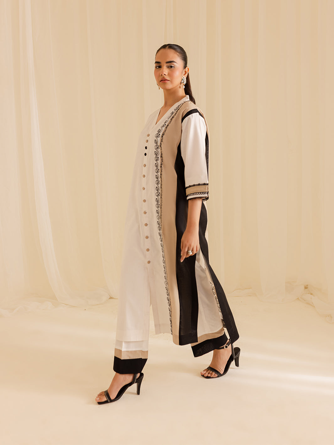 Mahnur | Petal Whispers Lawn Pret | Gardenia - Official Mahnur stockist in UK - Sakeena London