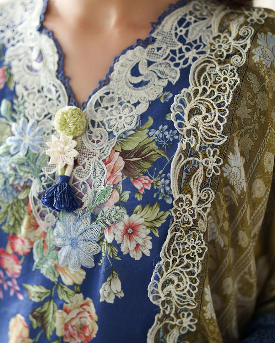 Roheenaz | Whispered Florals | Gentle Petals