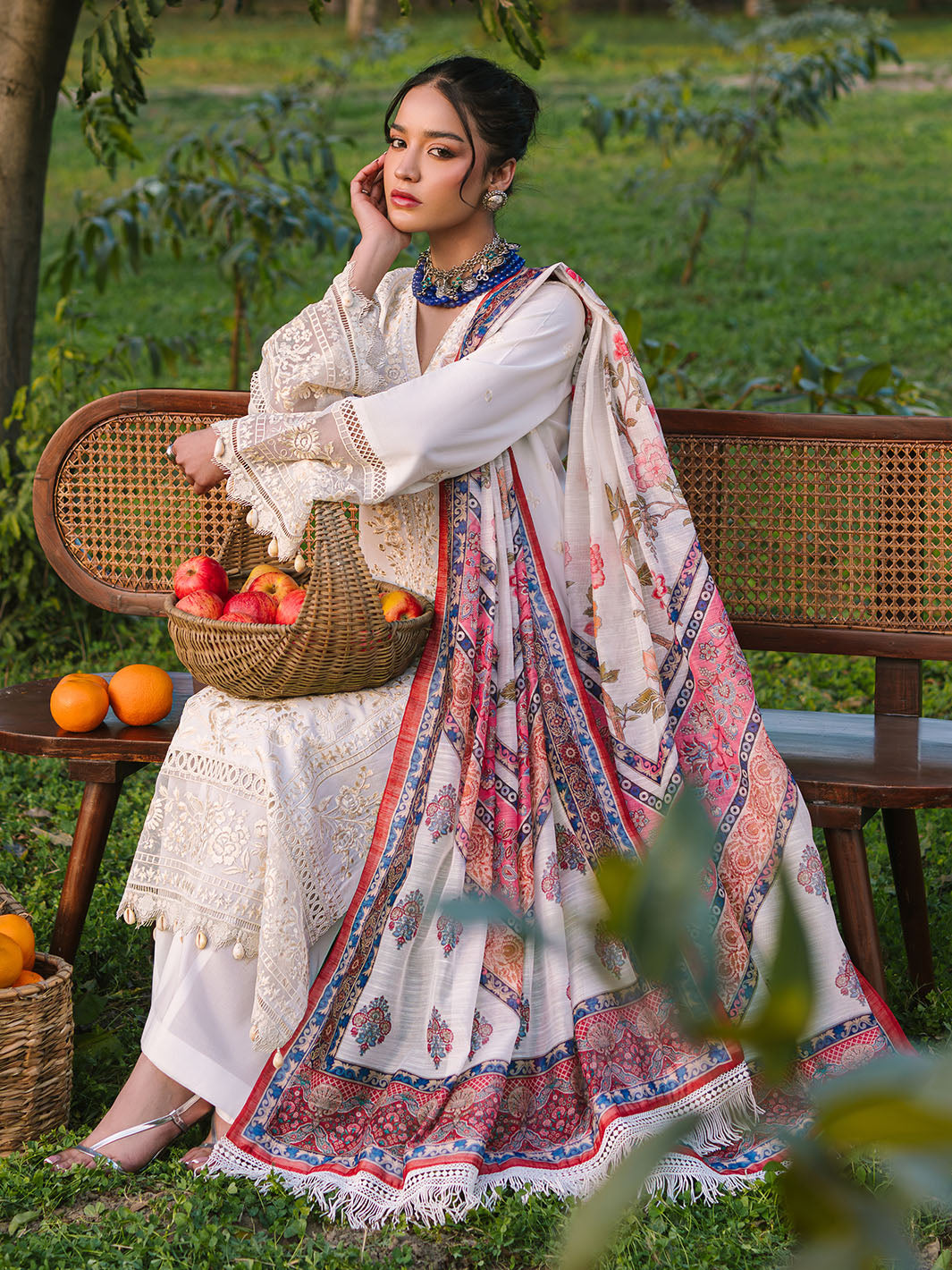 Mahnur | Dahlia Luxury Lawn 25 | Gia - Official Mahnur stockist in UK - Sakeena London