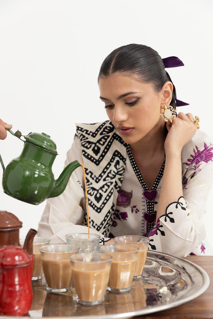Sana Safinaz | Mahay Winter 25 | H255-004B-3CY - Official Sana Safinaz stockist in UK - Sakeena London