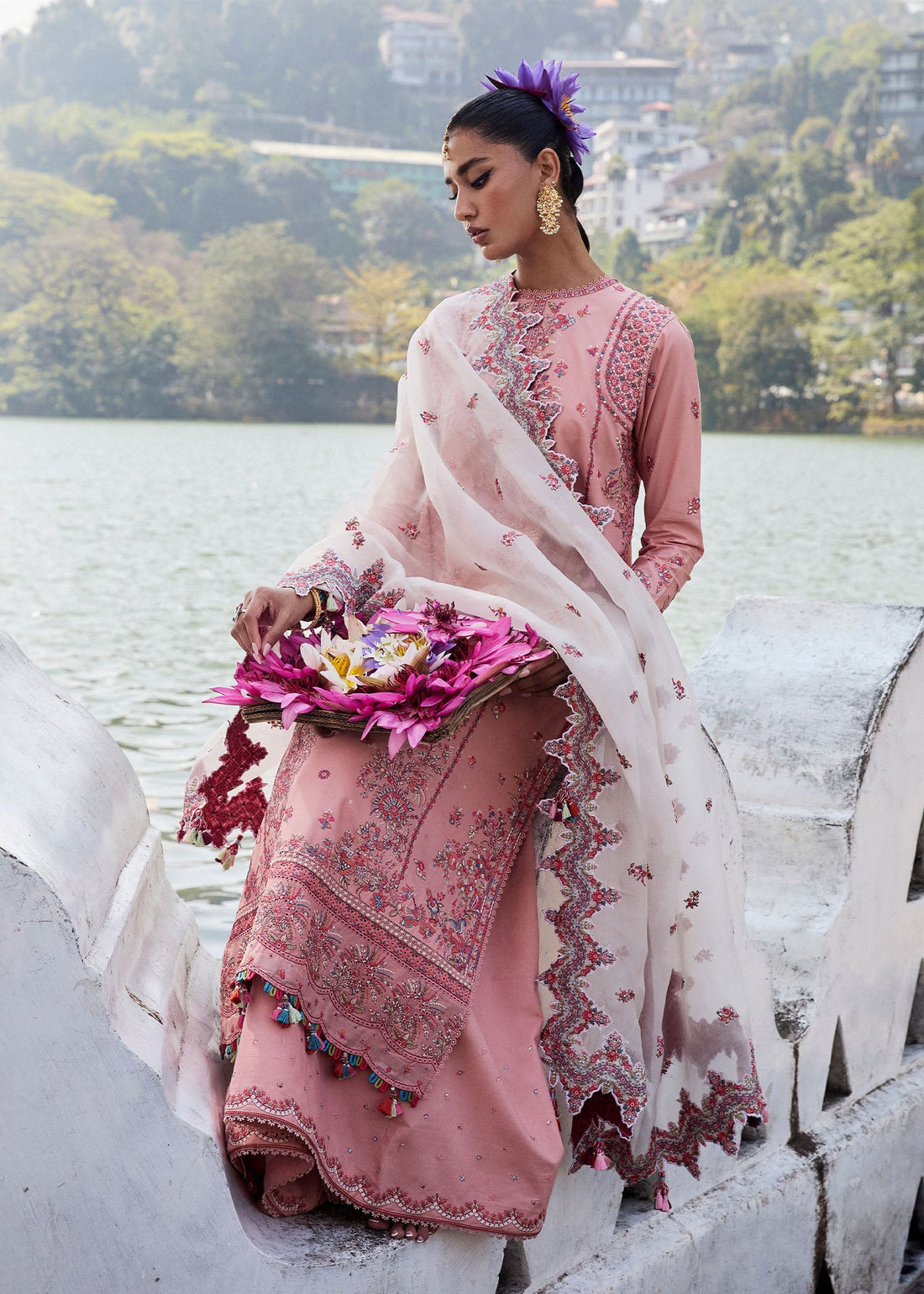 Hussain Rehar | Luxury Lawn 25 | Peaar - Official Hussain Rehar stockist in UK - Sakeena London