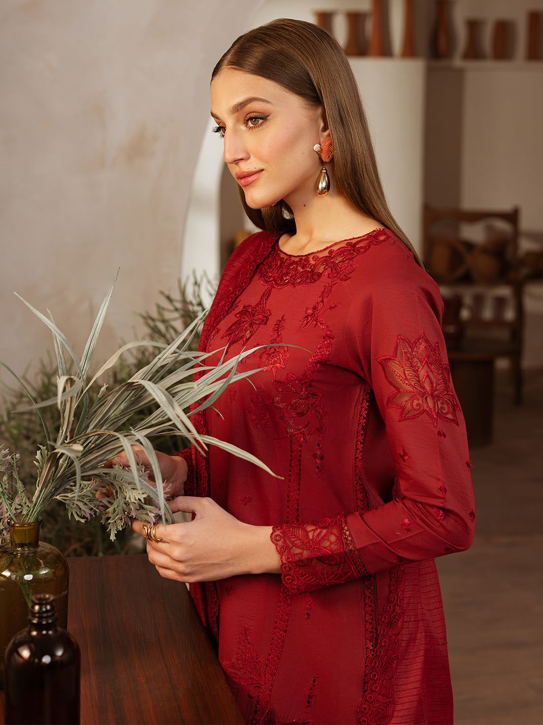 Mahnur | Florence Luxury Lawn 25 | HOORAIN - Official Mahnur stockist in UK - Sakeena London