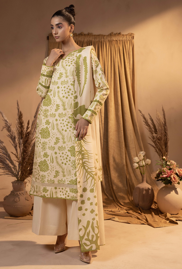 Humdum | Raya Khaddar | Raya - D07 - Official Humdum stockist in UK - Sakeena London