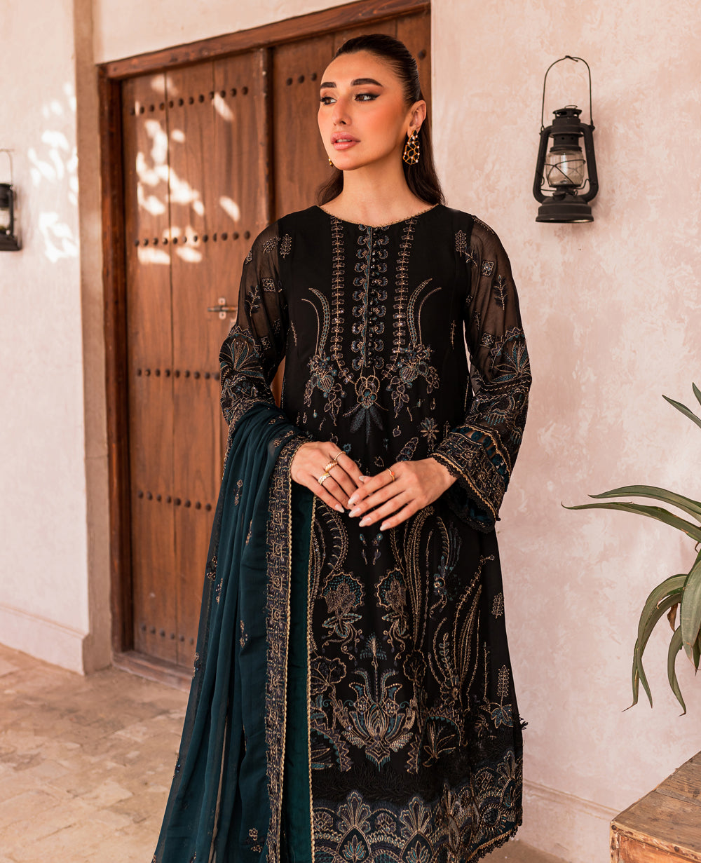 Xenia Formals | Raahi Luxury Formals | CIYA - Official Xenia Formals stockist in UK - Sakeena London