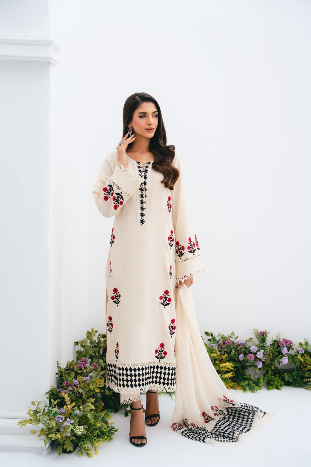 Vintage | Crism 24 | Rinah - Official Vintage stockist in UK - Sakeena London