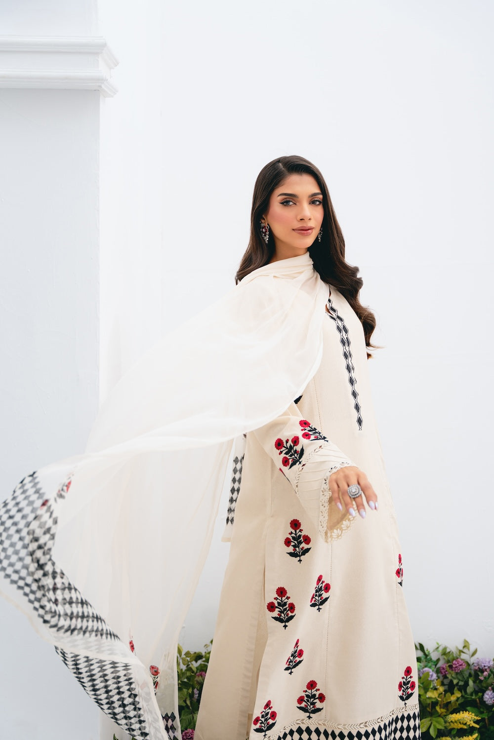 Vintage | Crism 24 | Rinah - Official Vintage stockist in UK - Sakeena London