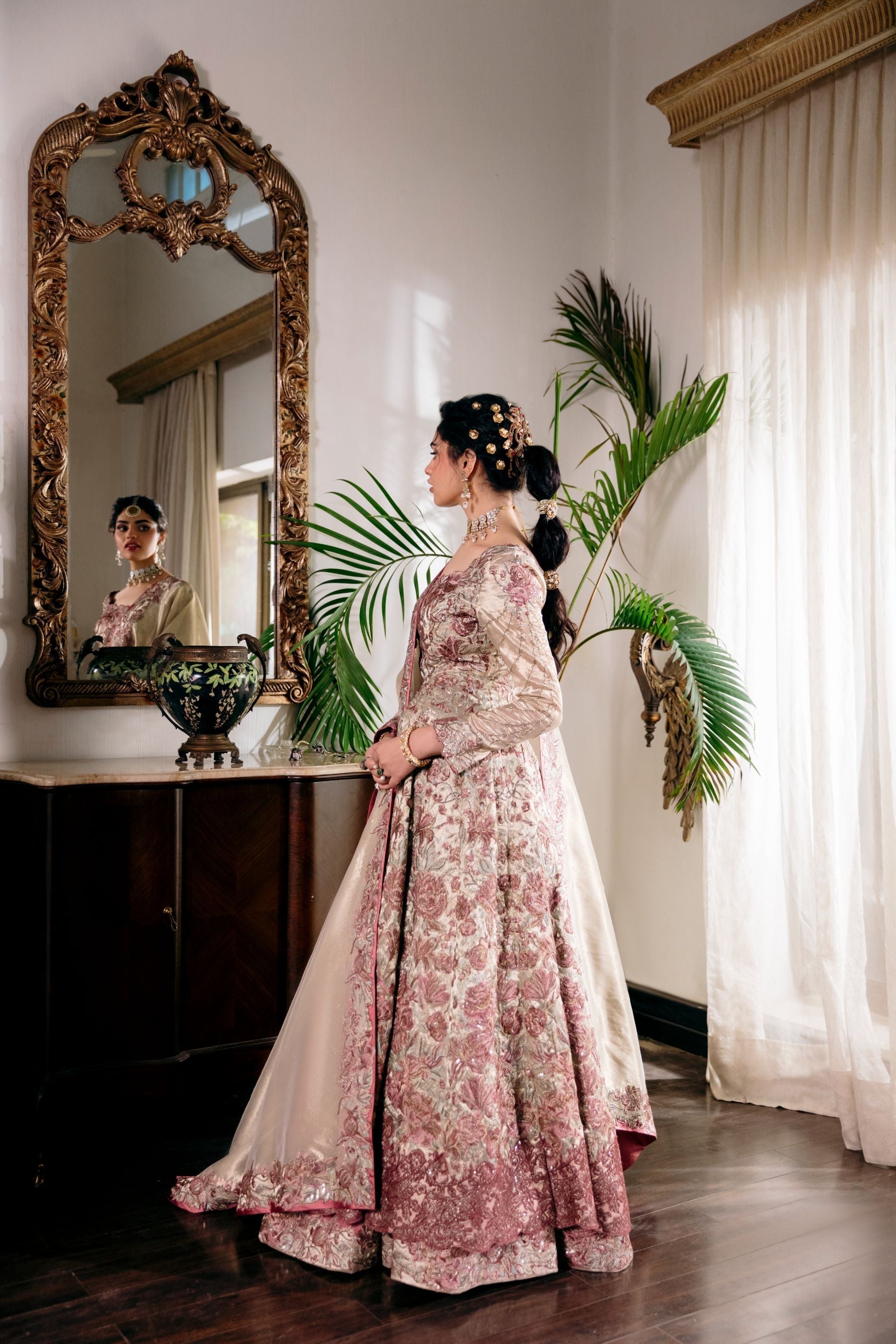 Nilofer Shahid | Whispers in the Moon Light | Sundowner - Official Nilofer Shahid stockist in UK - Sakeena London