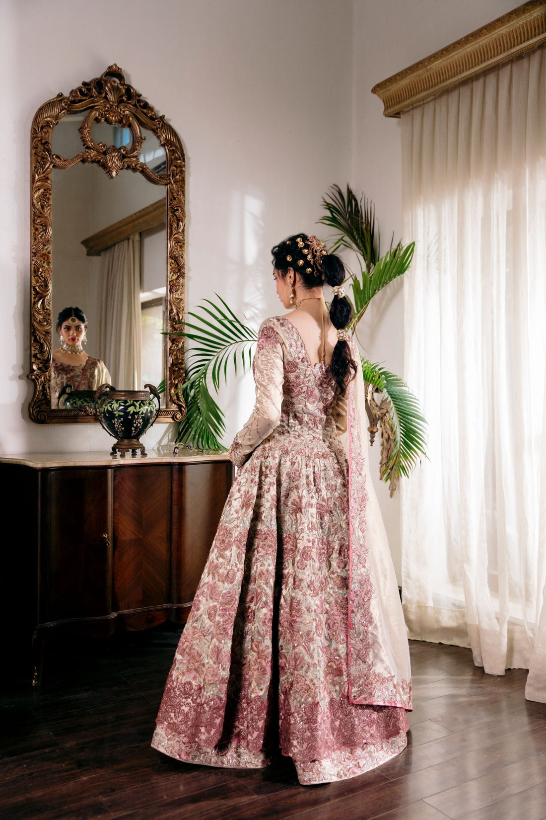 Nilofer Shahid | Whispers in the Moon Light | Sundowner - Official Nilofer Shahid stockist in UK - Sakeena London