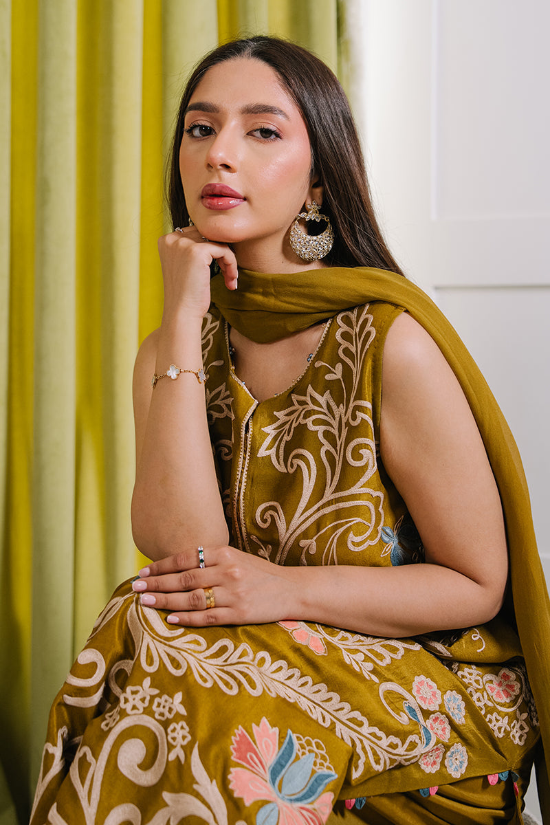 Mina Hasan | Signature Pret | La Boheme