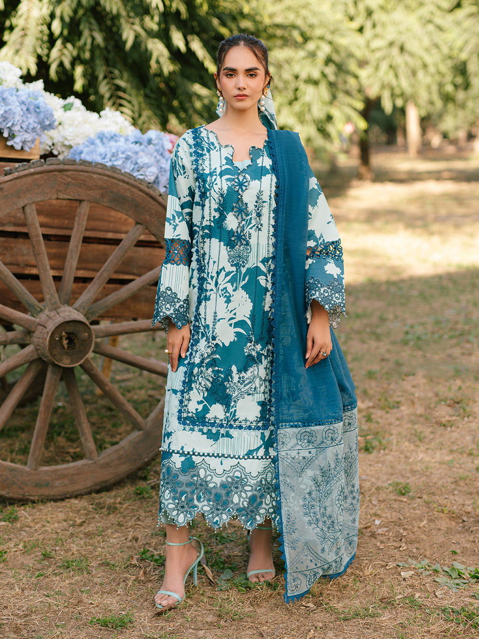 Parishay | Ivy Bloom Luxury Lawn | IVY-11 - Official Parishay stockist in UK - Sakeena London