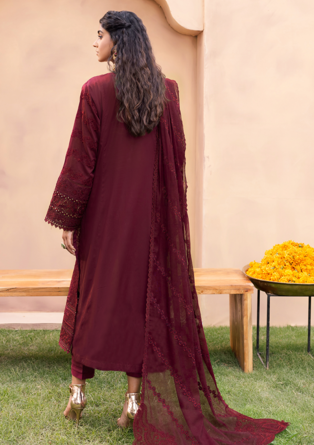 Lawn Collection - Iznik - Aashiaan - Festive - AL#01 ZYRA