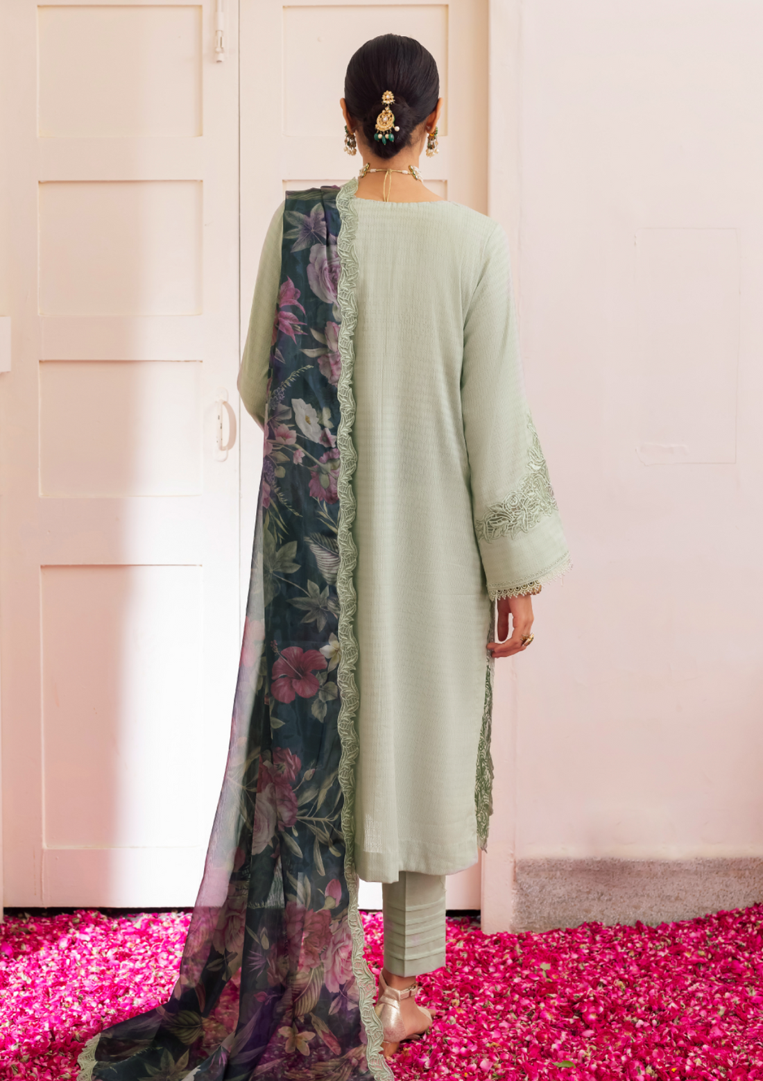 Lawn Collection - Iznik - Aashiaan - Festive - AL#05 INSHA