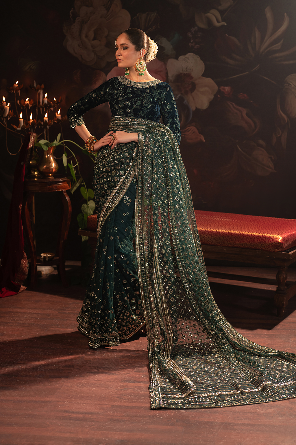 Iznik | Exclusive Velvet | IV-46 - Official Iznik stockist in UK - Sakeena London