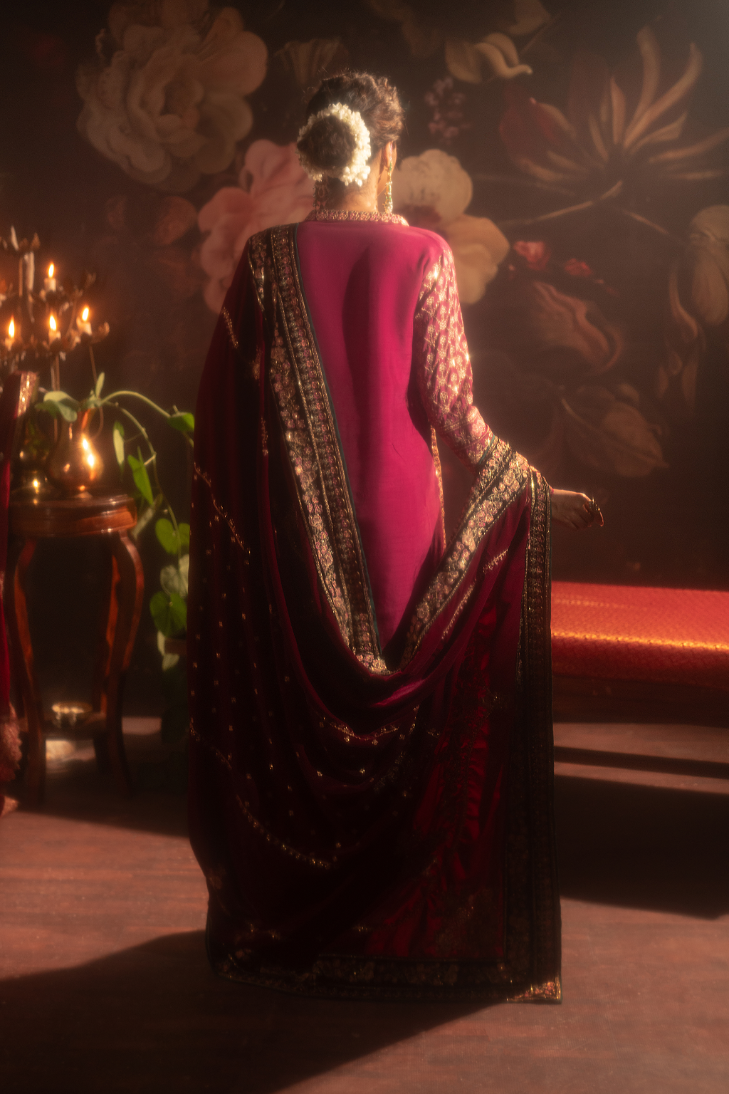 Iznik | Exclusive Velvet | IV-42 - Official Iznik stockist in UK - Sakeena London