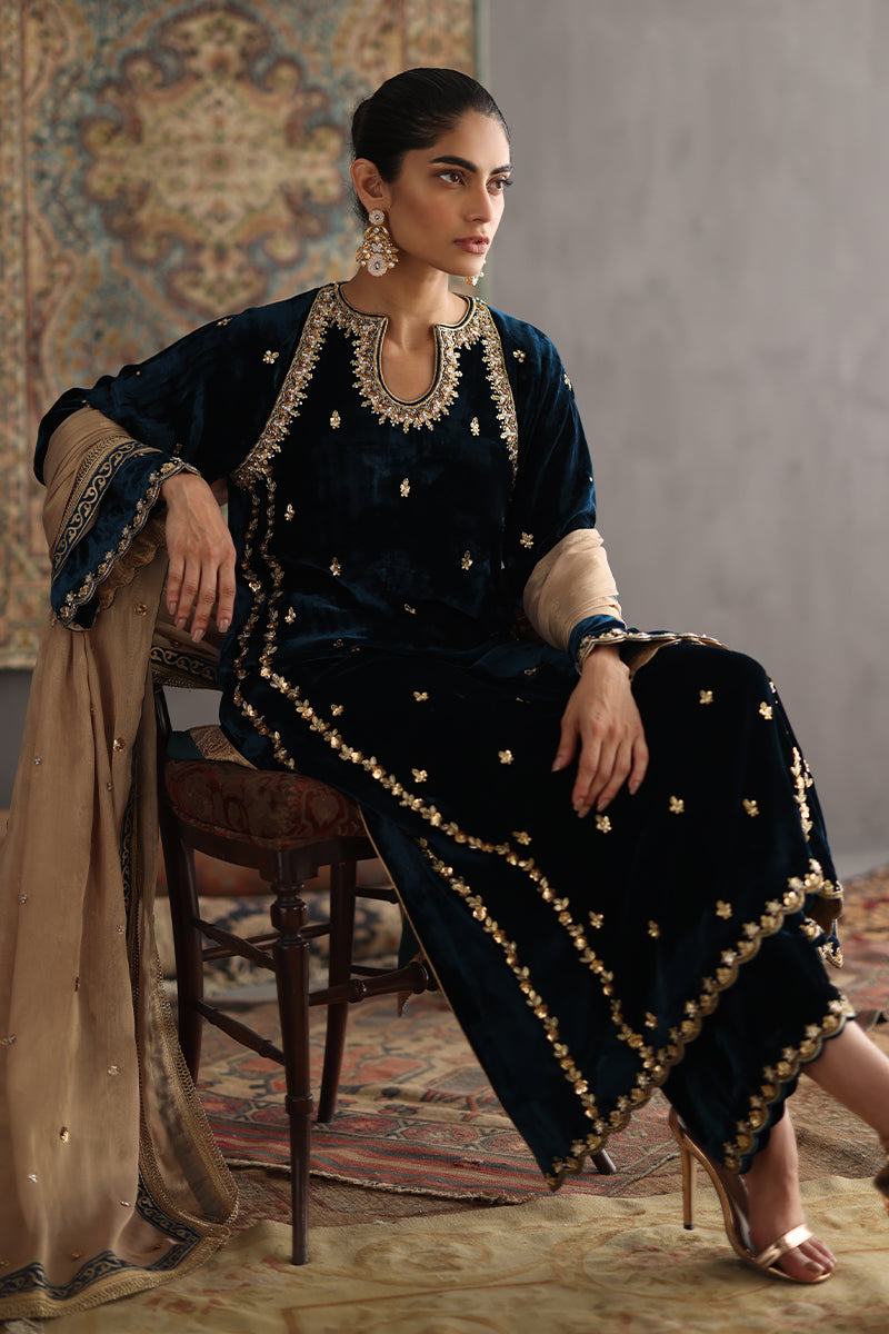 Sana Abbas | Velvet Formals | JOLINE - Official Sana Abbas stockist in UK - Sakeena London