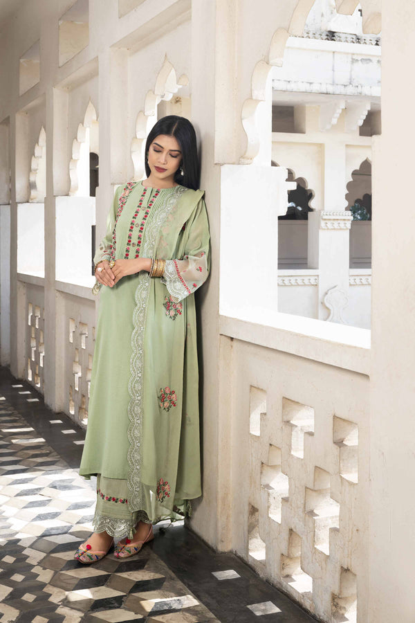 Nishat | Luxury Pret | KFE24-106 - Official Nishat stockist in UK - Sakeena London