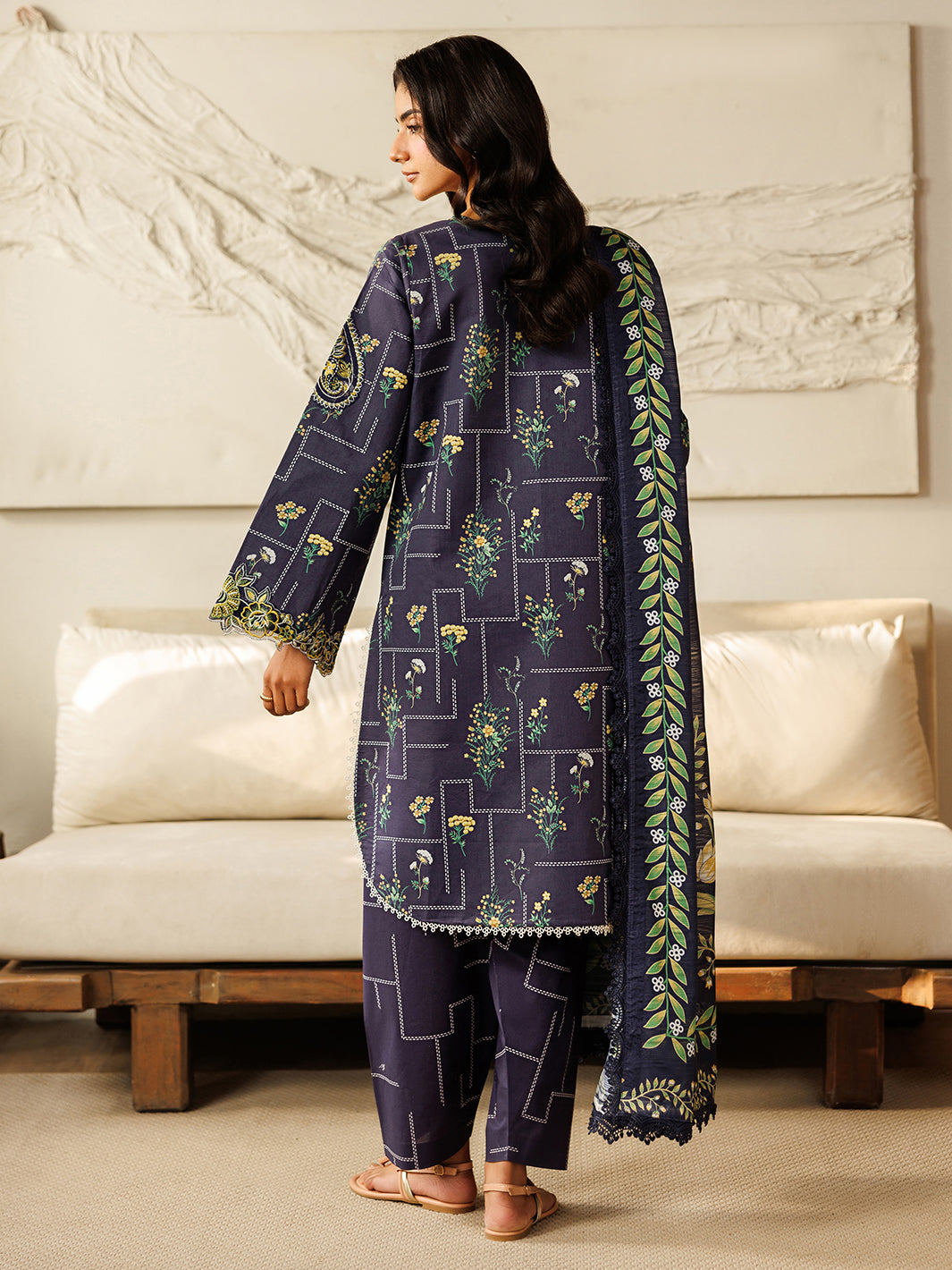 Mahnur | Leila Lawn 26 | L-09
