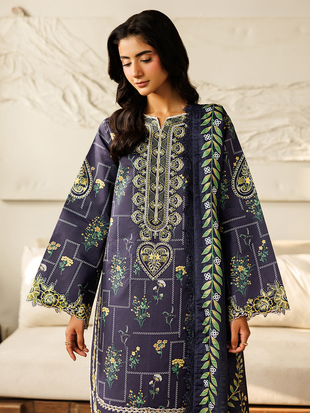 Mahnur | Leila Lawn 26 | L-09