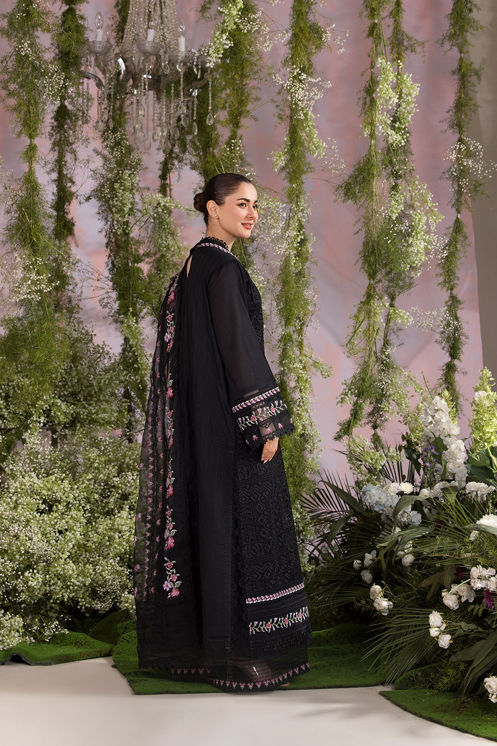 Sobia Nazir | Luxury Lawn 25 | 11A - Official Sobia Nazir stockist in UK - Sakeena London