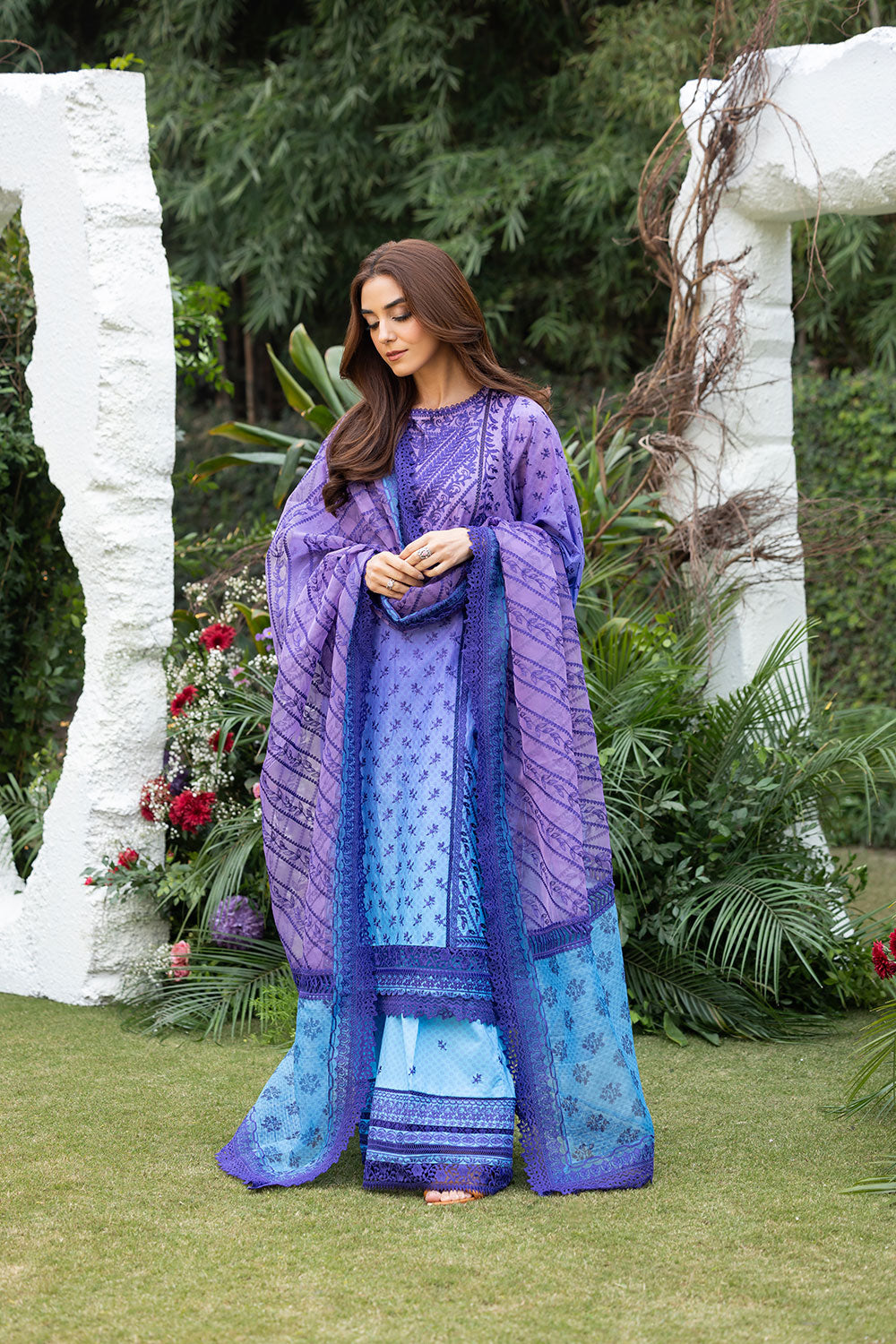 Sobia Nazir | Luxury Lawn 25 | 12B - Official Sobia Nazir stockist in UK - Sakeena London