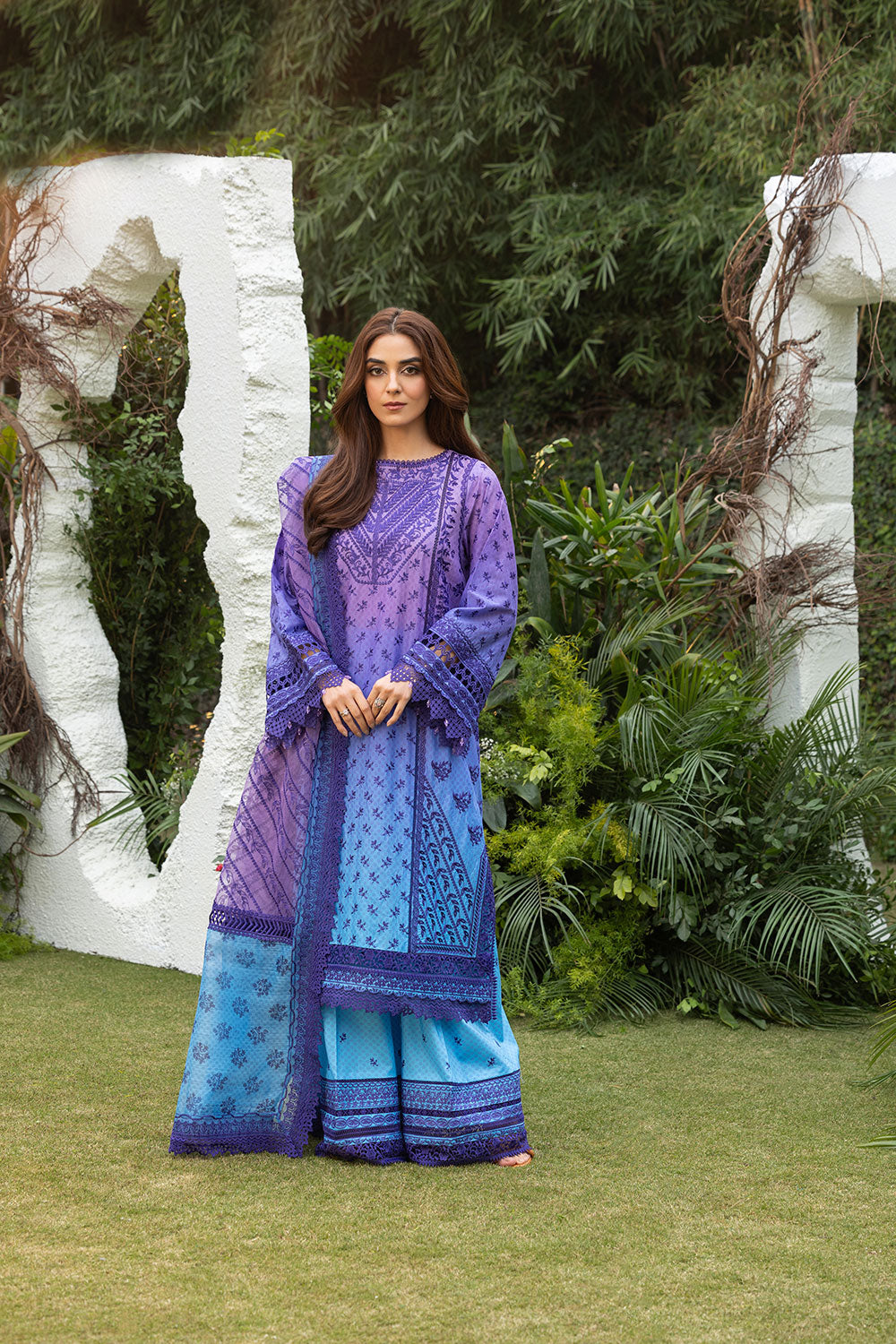 Sobia Nazir | Luxury Lawn 25 | 12B - Official Sobia Nazir stockist in UK - Sakeena London