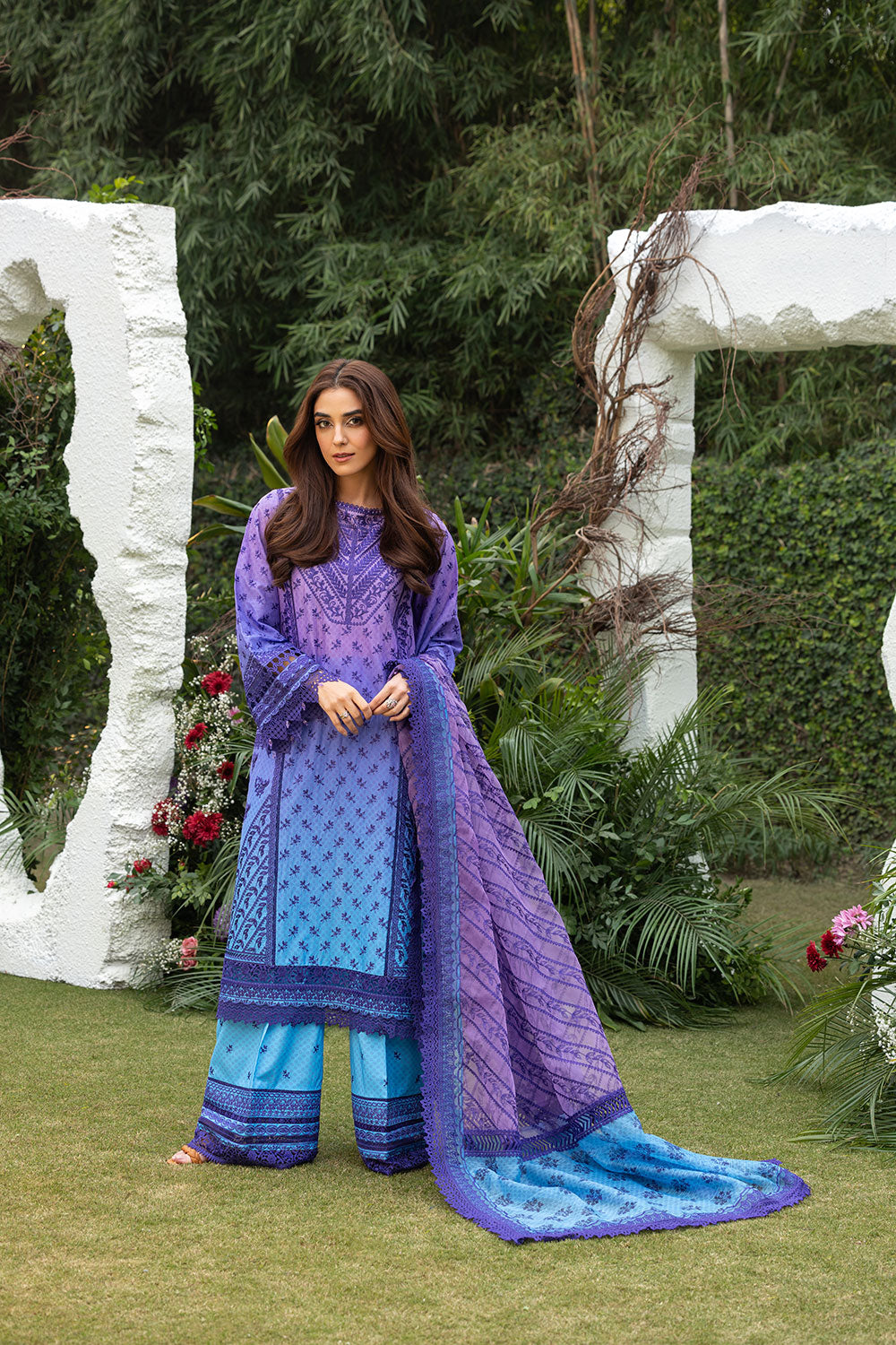 Sobia Nazir | Luxury Lawn 25 | 12B - Official Sobia Nazir stockist in UK - Sakeena London