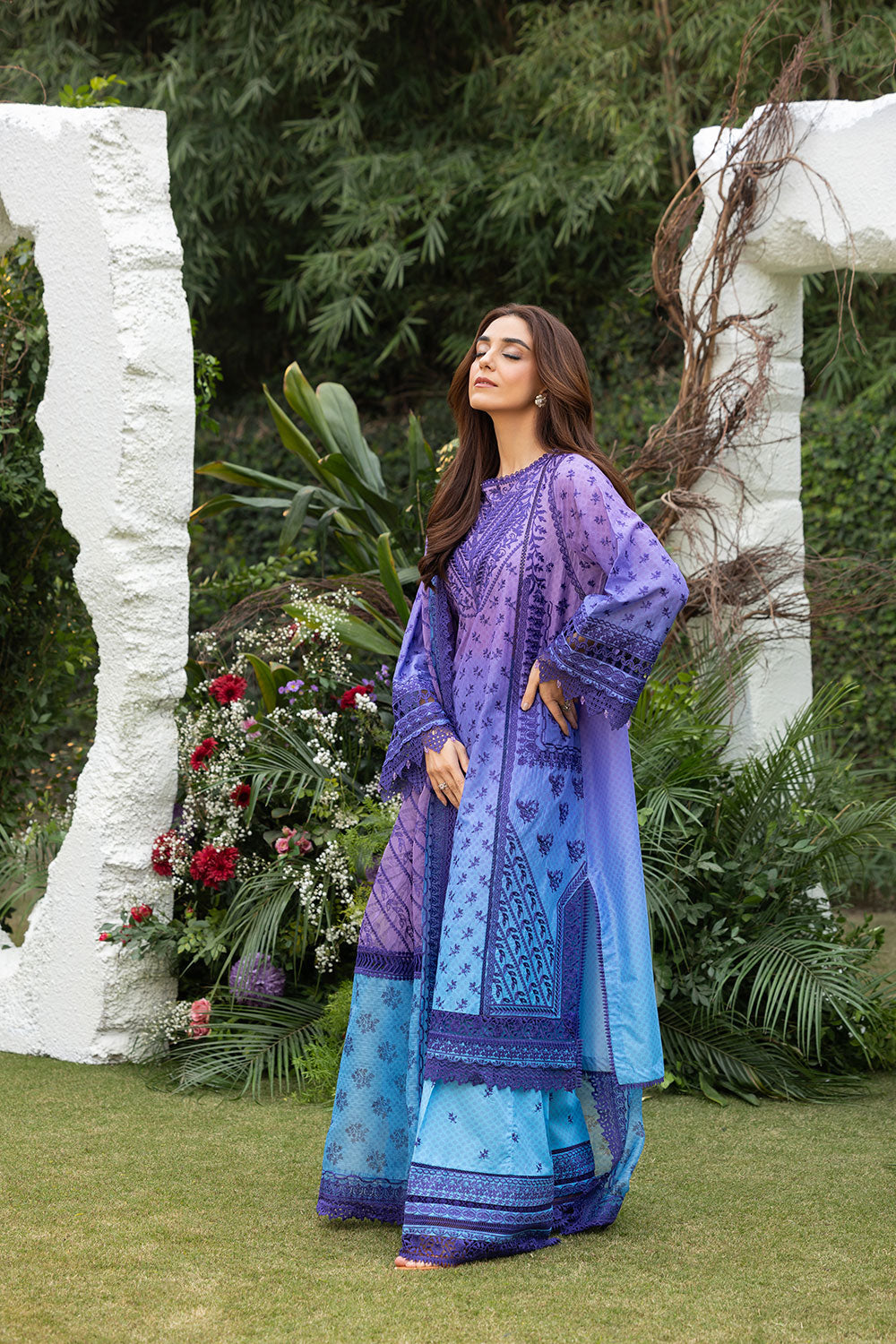 Sobia Nazir | Luxury Lawn 25 | 12B - Official Sobia Nazir stockist in UK - Sakeena London