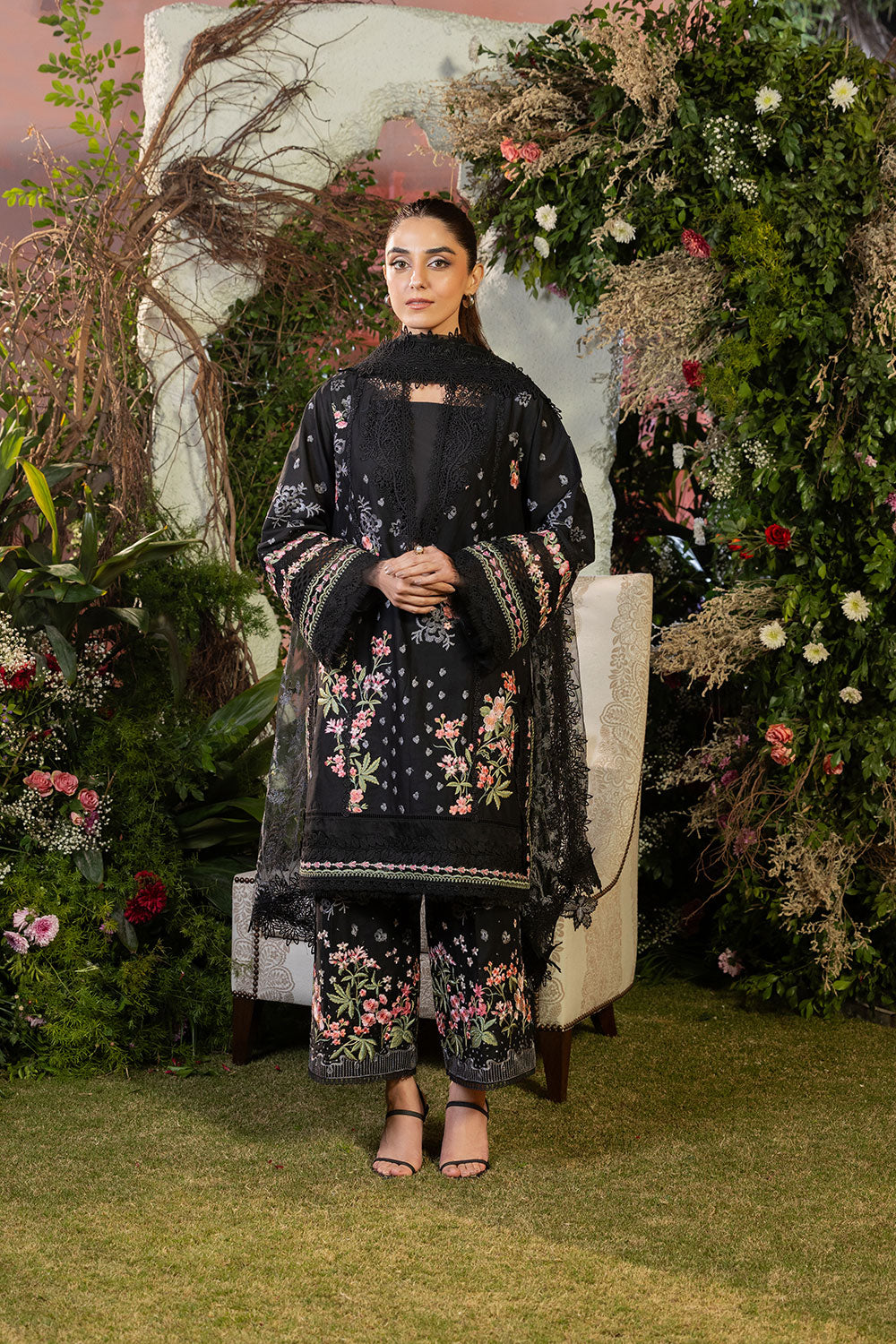 Sobia Nazir | Luxury Lawn 25 | 14B - Official Sobia Nazir stockist in UK - Sakeena London