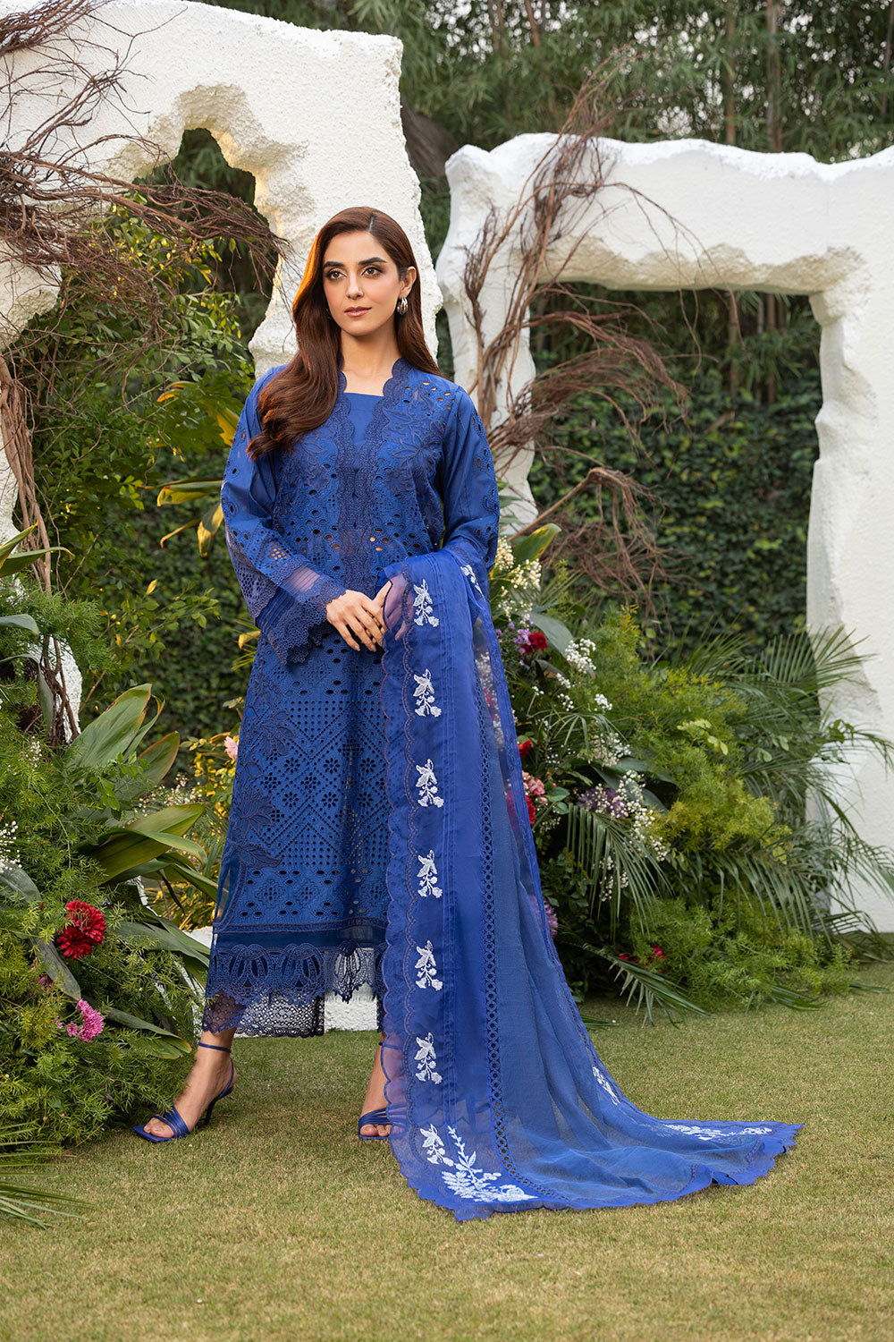 Sobia Nazir | Luxury Lawn 25 | 1B - Official Sobia Nazir stockist in UK - Sakeena London