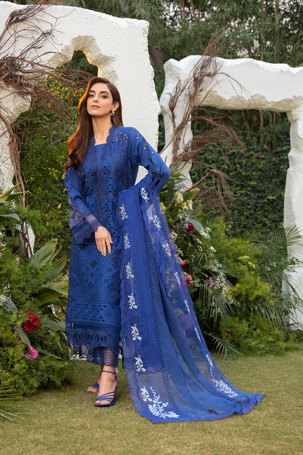 Sobia Nazir | Luxury Lawn 25 | 1B - Official Sobia Nazir stockist in UK - Sakeena London