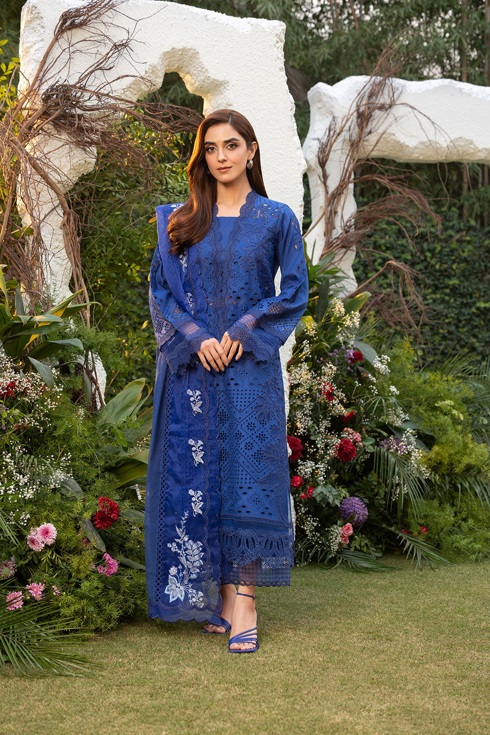 Sobia Nazir | Luxury Lawn 25 | 1B - Official Sobia Nazir stockist in UK - Sakeena London
