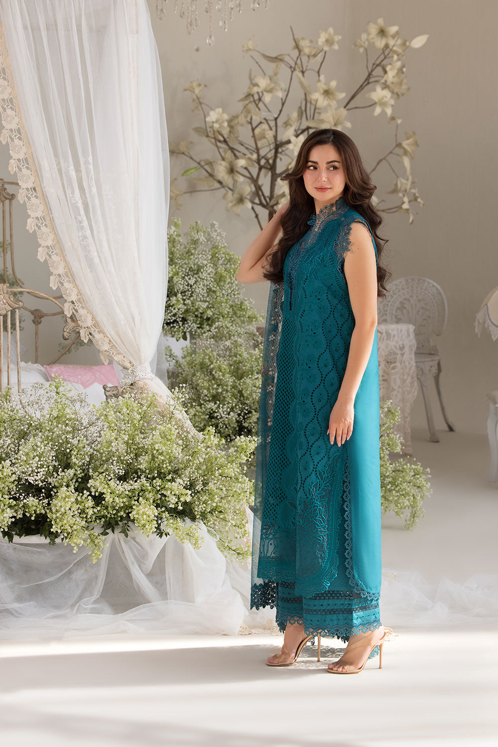 Sobia Nazir | Luxury Lawn 25 | 2A - Official Sobia Nazir stockist in UK - Sakeena London