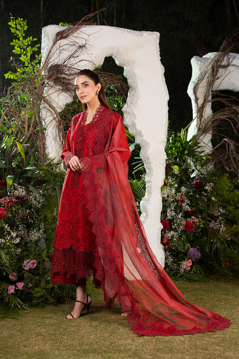 Sobia Nazir | Luxury Lawn 25 | 3A - Official Sobia Nazir stockist in UK - Sakeena London