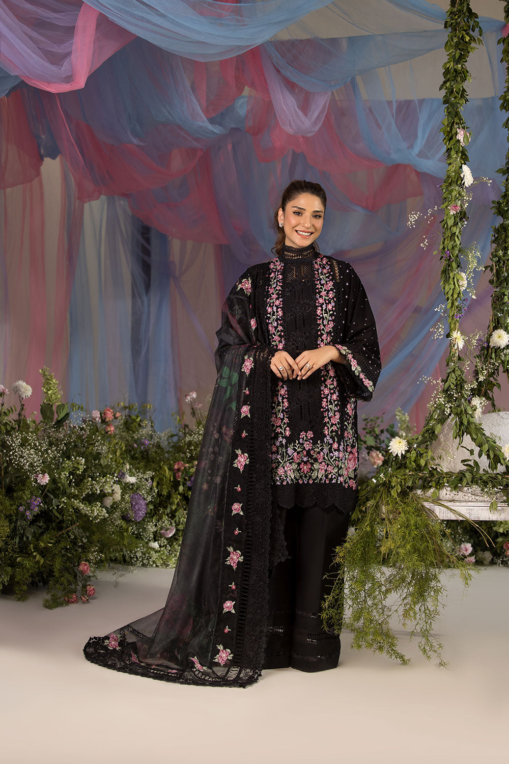 Sobia Nazir | Luxury Lawn 25 | 4B - Official Sobia Nazir stockist in UK - Sakeena London