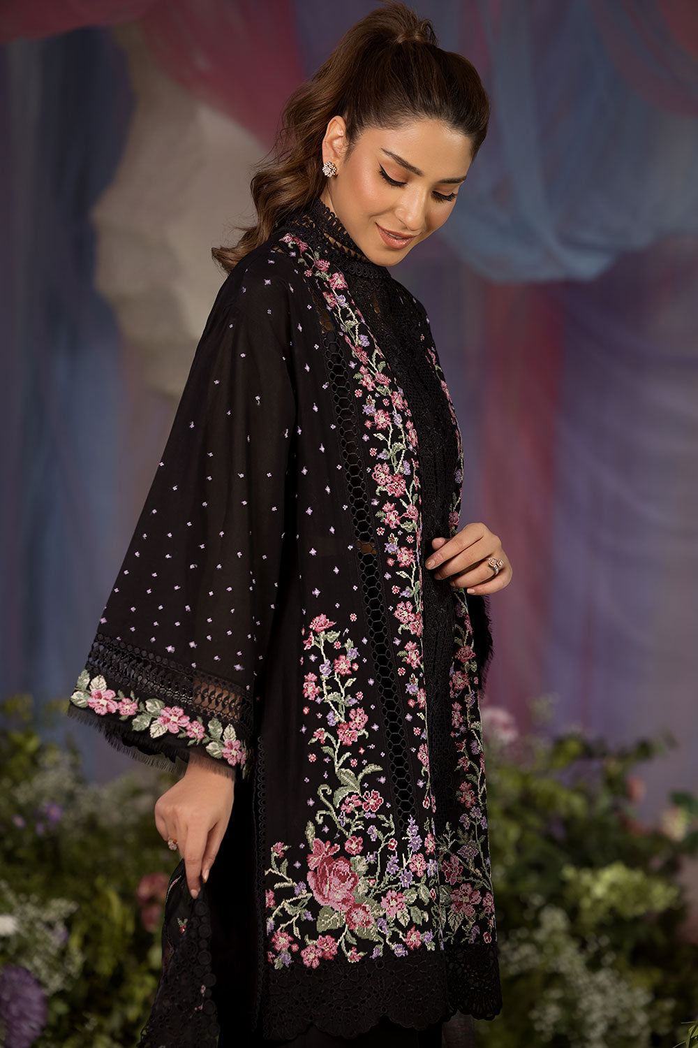 Sobia Nazir | Luxury Lawn 25 | 4B - Official Sobia Nazir stockist in UK - Sakeena London