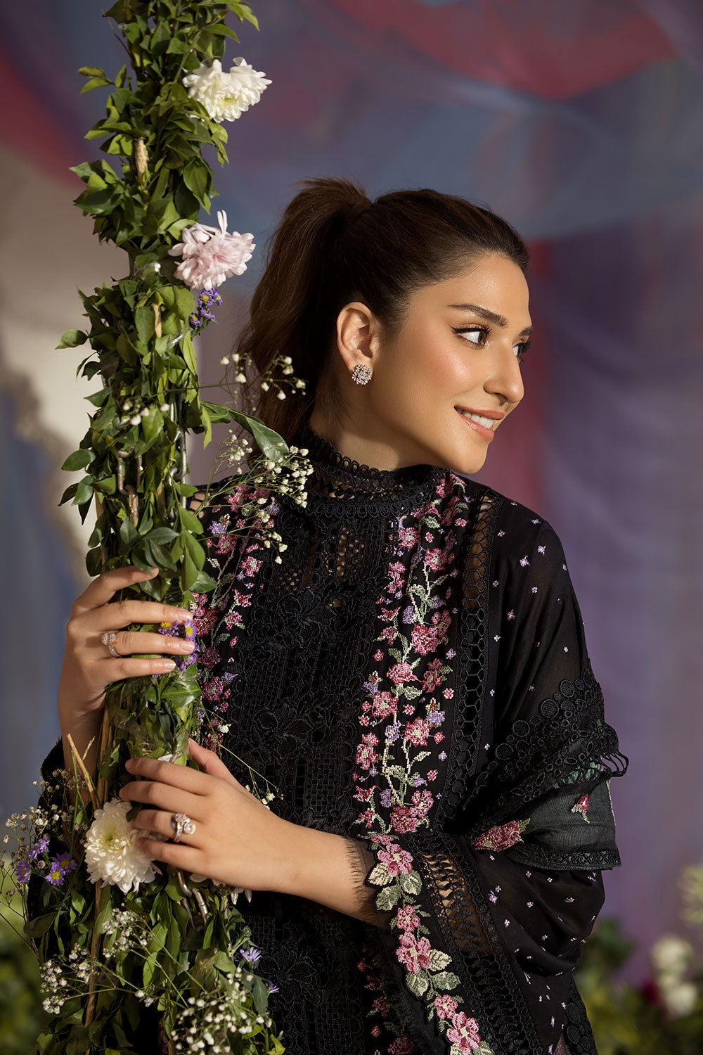 Sobia Nazir | Luxury Lawn 25 | 4B - Official Sobia Nazir stockist in UK - Sakeena London