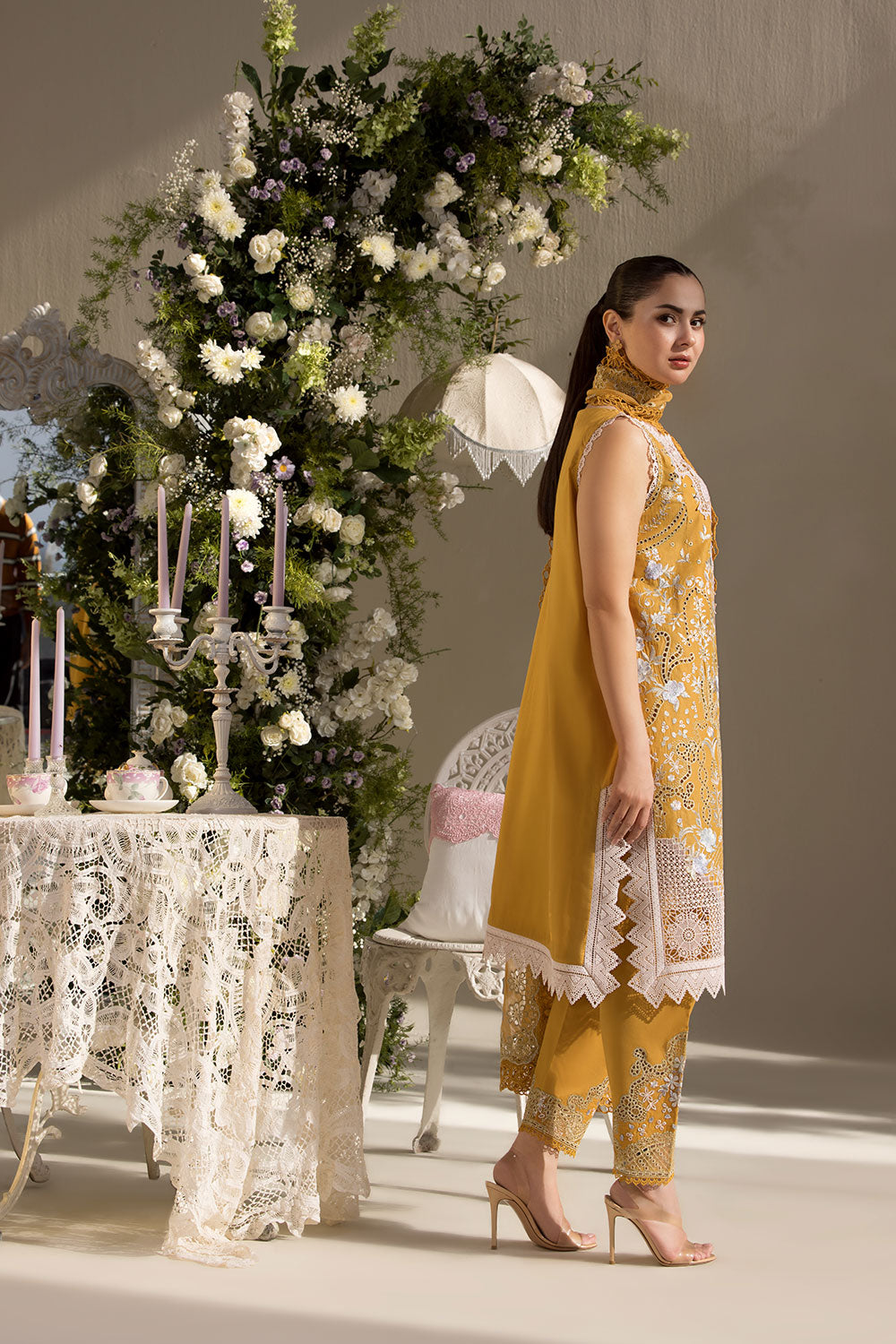 Sobia Nazir | Luxury Lawn 25 | 6B - Official Sobia Nazir stockist in UK - Sakeena London