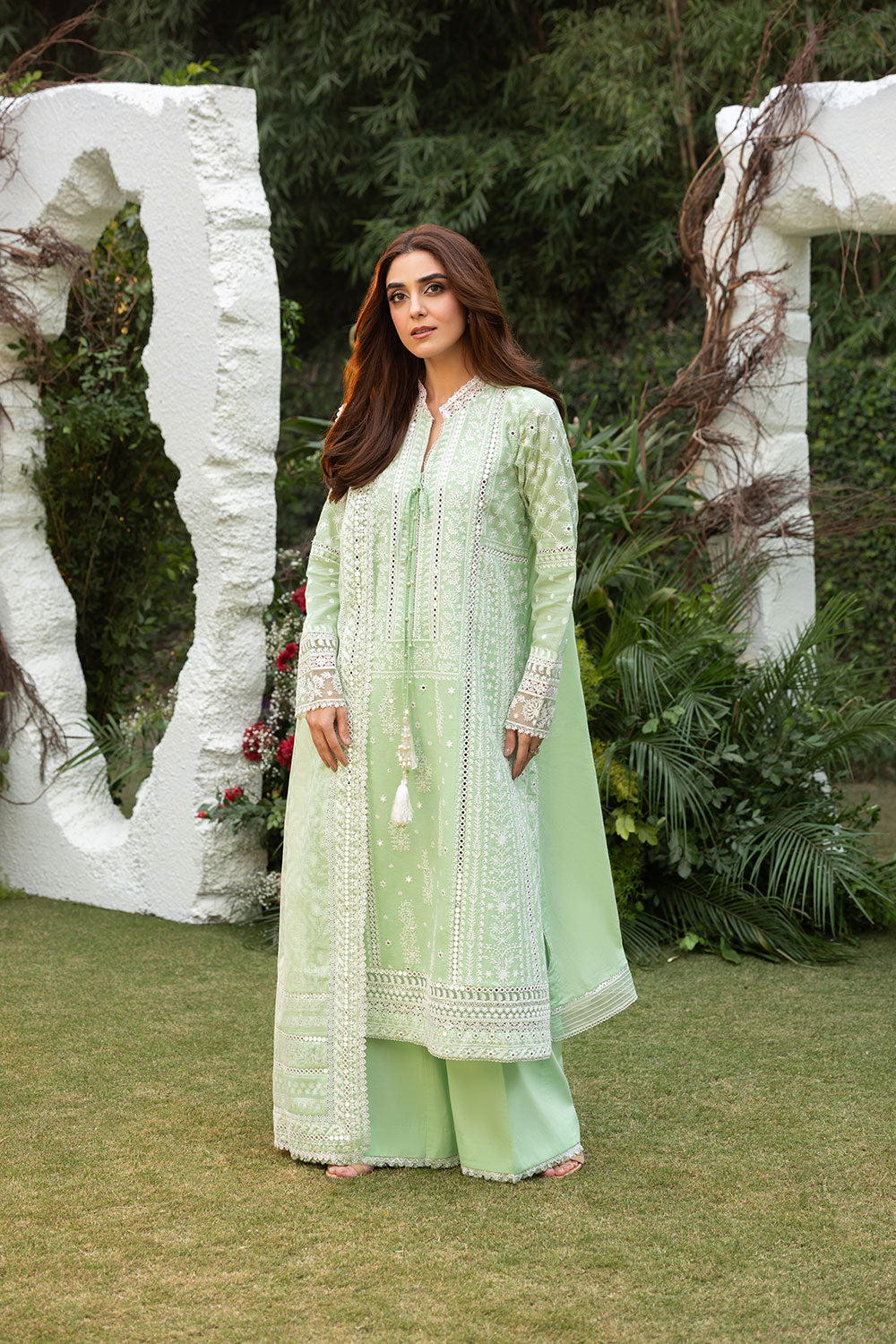 Sobia Nazir | Luxury Lawn 25 | 7B - Official Sobia Nazir stockist in UK - Sakeena London
