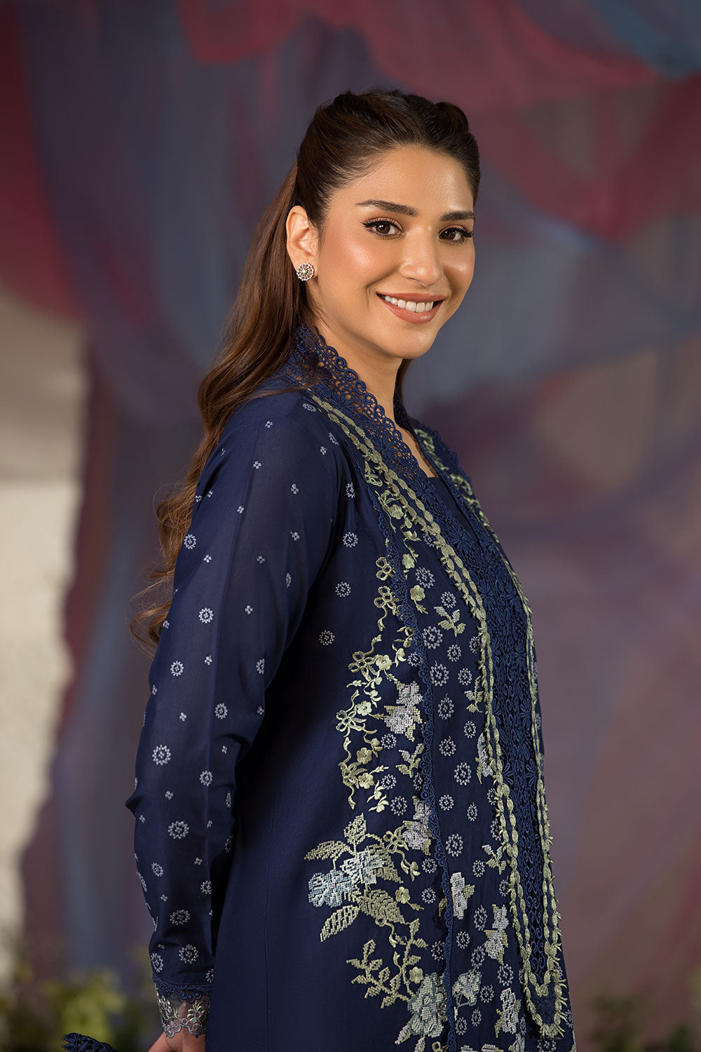 Sobia Nazir | Luxury Lawn 25 | 8A - Official Sobia Nazir stockist in UK - Sakeena London