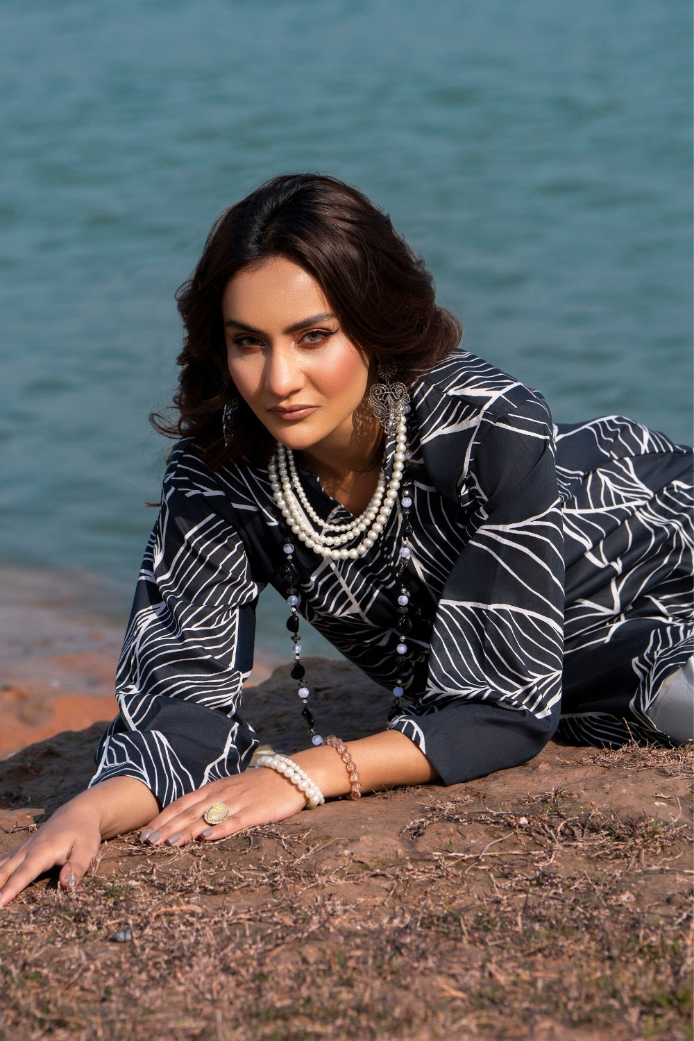 Ittehad | Embroidered Lawn | I-33 - Official Ittehad stockist in UK - Sakeena London