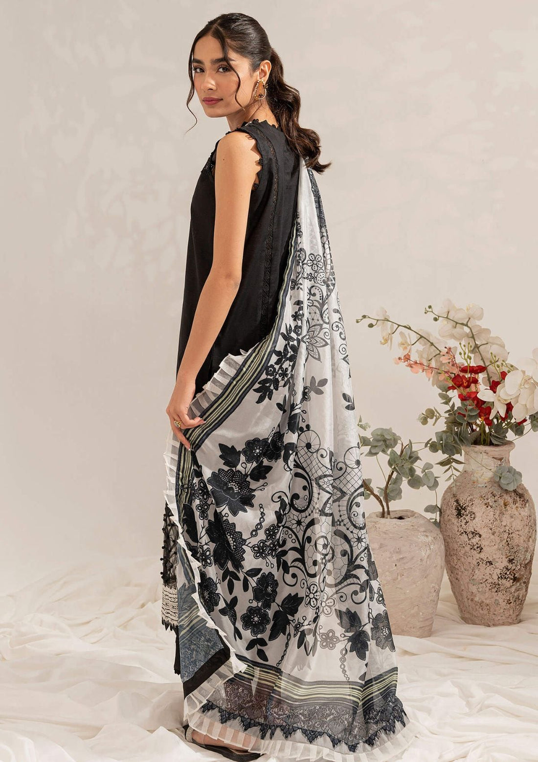Lawn Collection - Asifa & Nabeel - Leia - LL#12 SIYAH
