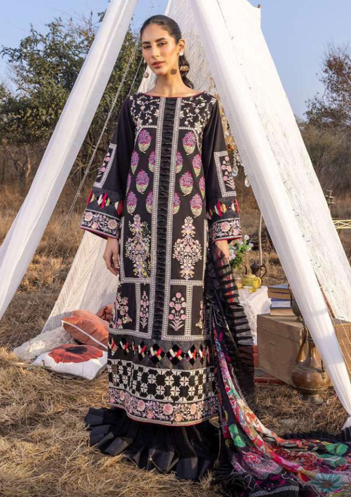 Lawn Collection - Asifa & Nabeel - Aleyna -  ASL#01 (Noir)