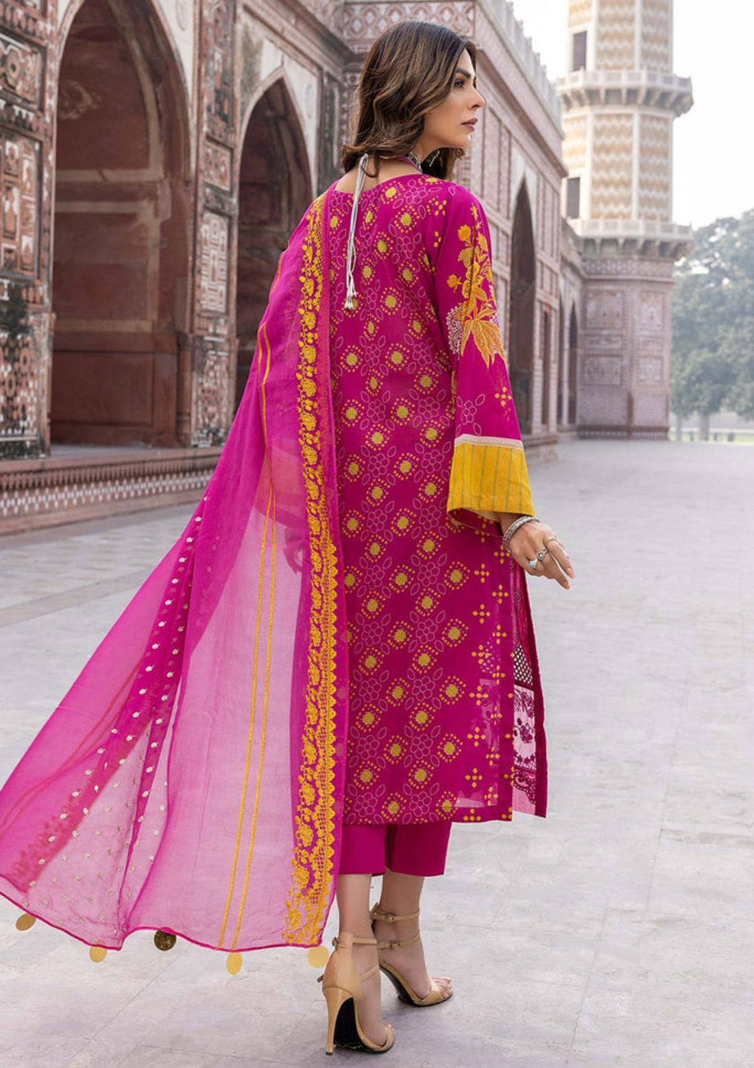 Lawn Collection - Charizma - Swiss Miss - CSM-03