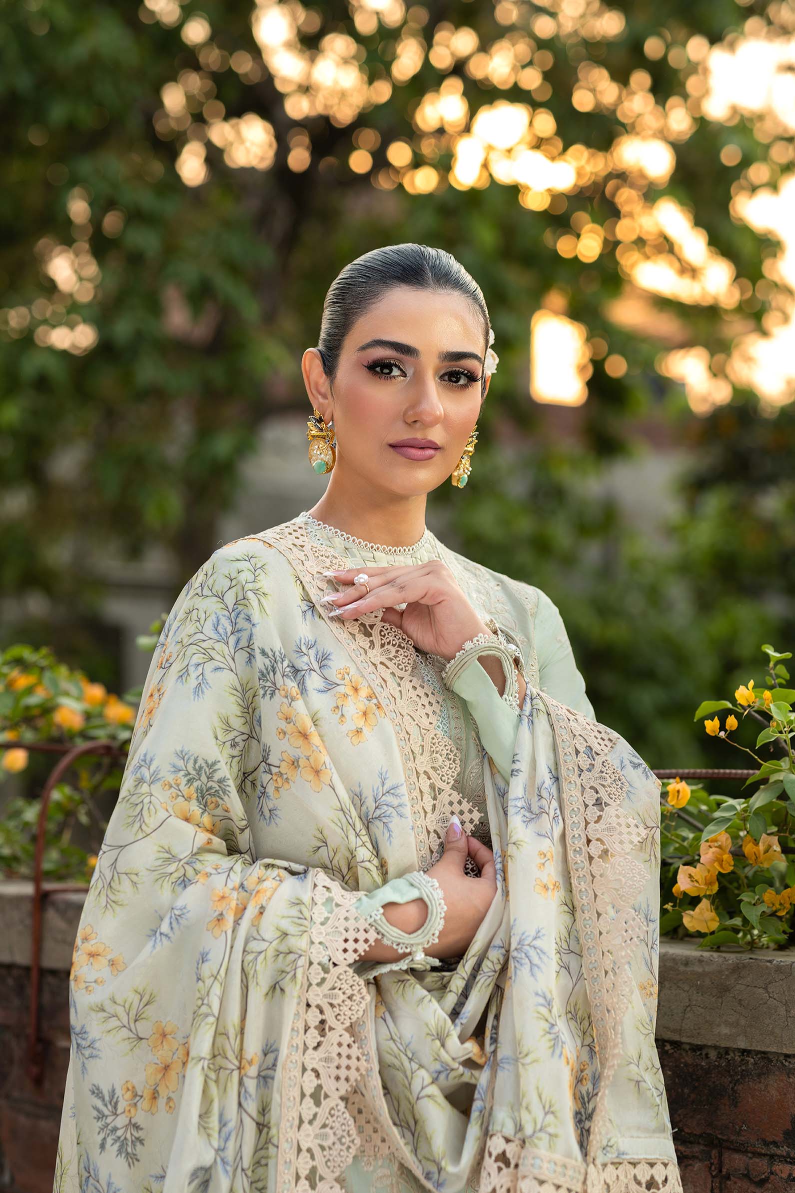 Maryam Hussain | Luxury Lawn 25 | Gulbeen - Official Maryam Hussain stockist in UK - Sakeena London
