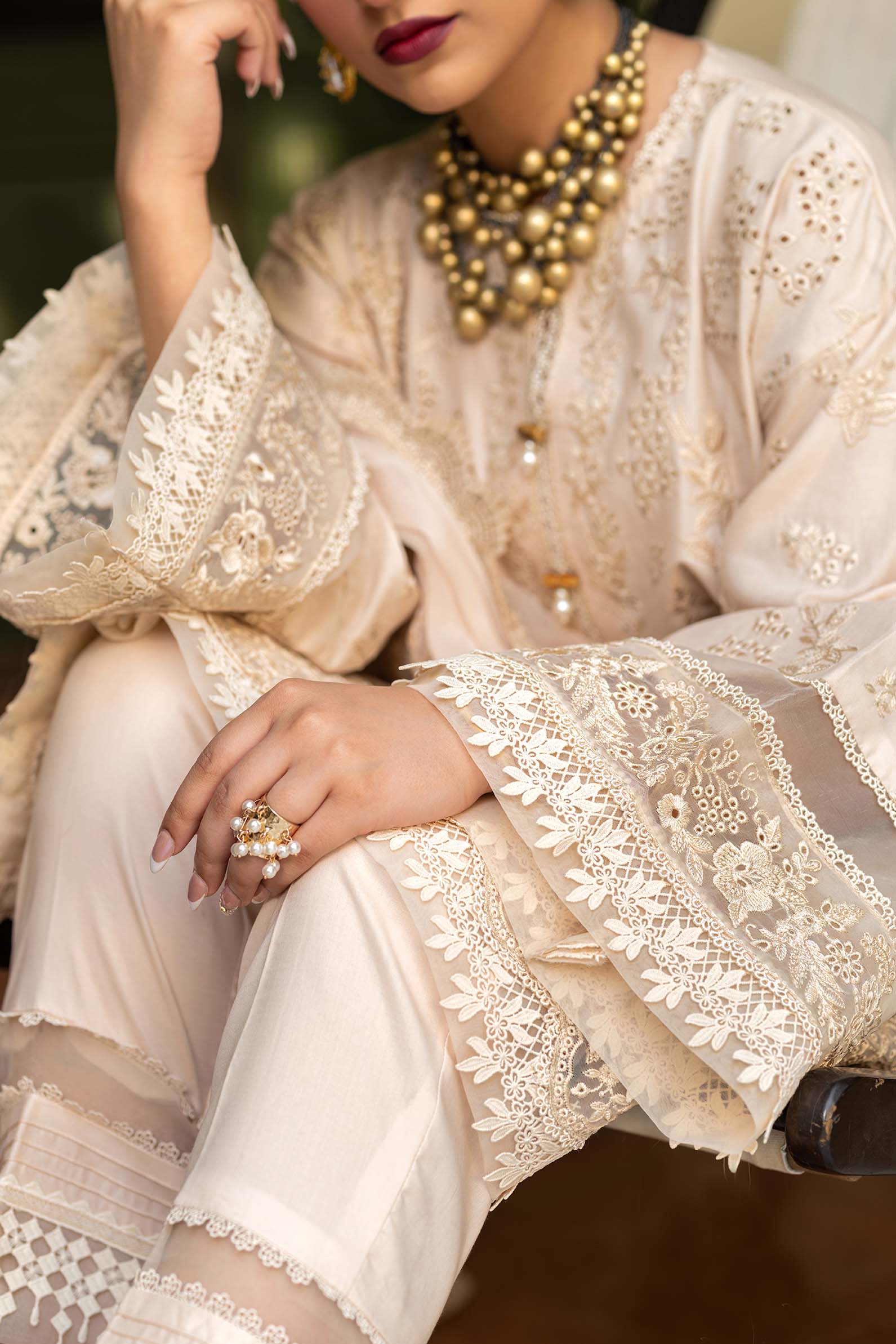 Maryam Hussain | Luxury Lawn 25 | Raya - Official Maryam Hussain stockist in UK - Sakeena London